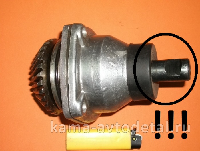 вал углового редуктора ГУРа (шестерня) 5320 в сборе с крышкой (клиновой) вал углового редуктора ГУРа (шестерня) 5320 в сборе с крышкой (клиновой)