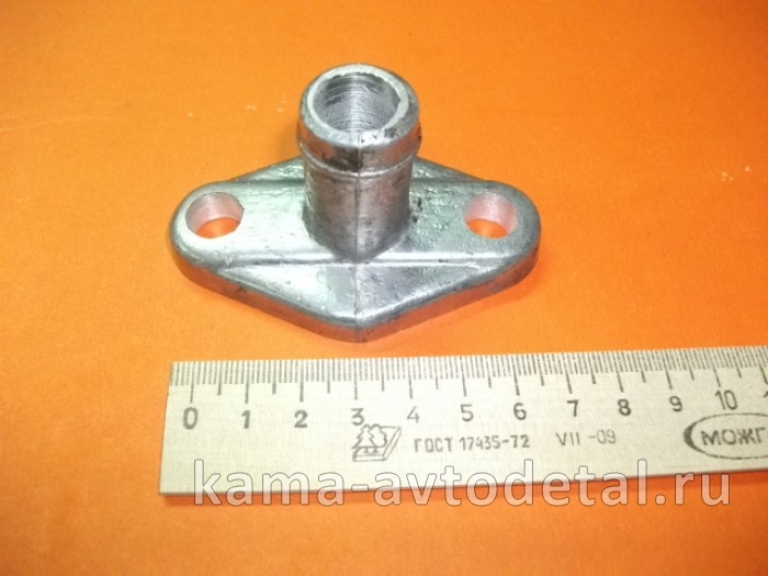 штуцер водяной на блок двигателя КАМАЗ (53205-8106065) алюминиевый под шланг Д18 1002080. 740 штуцер водяной на блок двигателя КАМАЗ (53205-8106065) алюминиевый под шланг Д18 1002080. 740